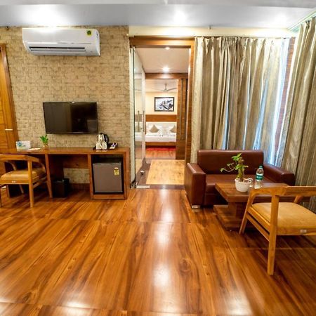 Hotel Divine Lakshmi Ganga Rishikesh Exterior photo
