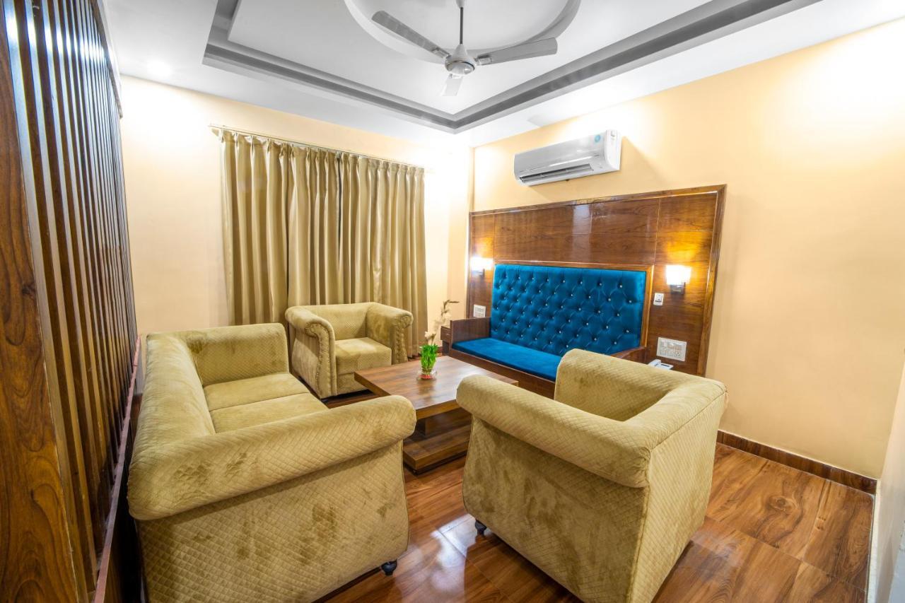 Hotel Divine Lakshmi Ganga Rishikesh Exterior photo