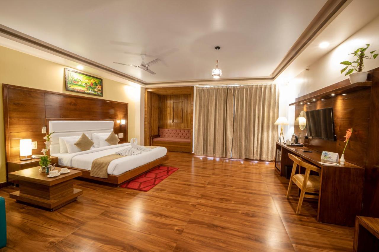 Hotel Divine Lakshmi Ganga Rishikesh Exterior photo