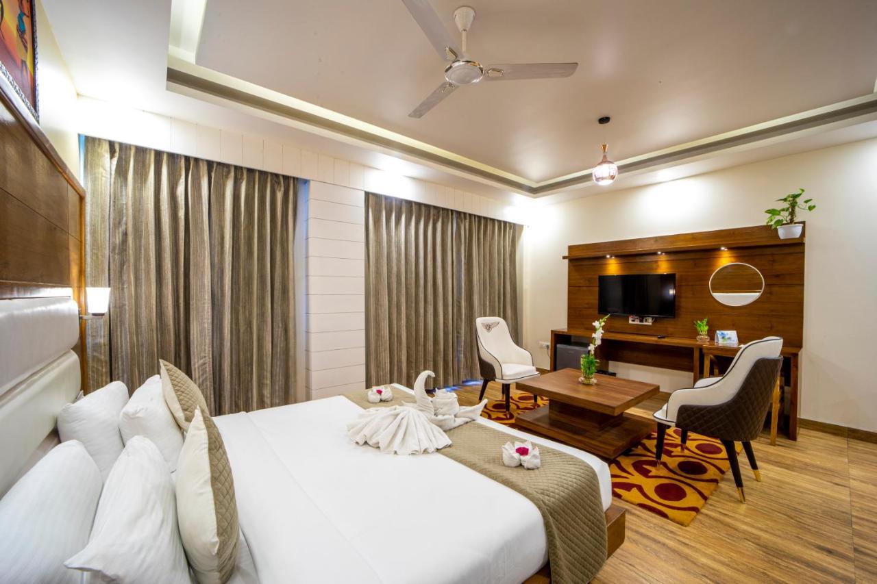 Hotel Divine Lakshmi Ganga Rishikesh Exterior photo