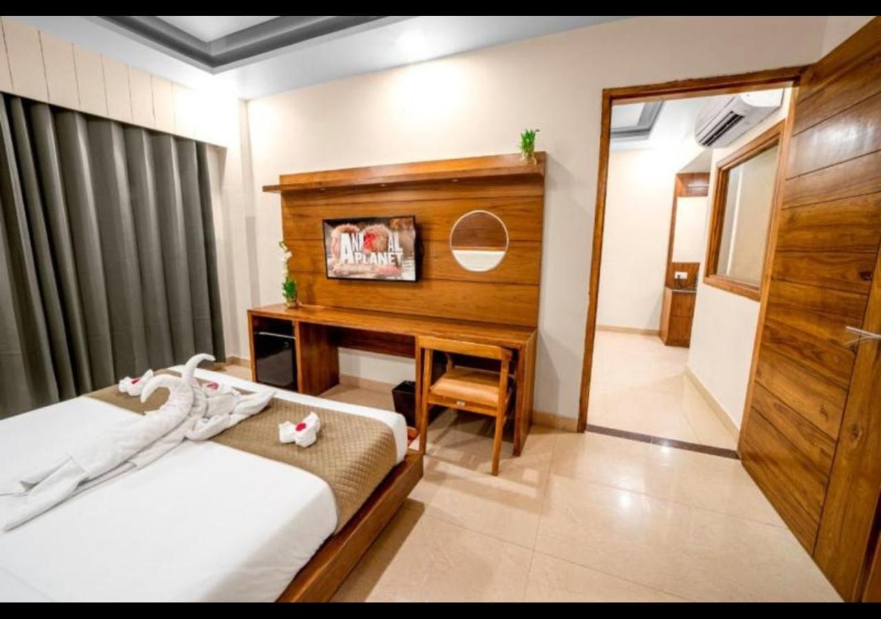 Hotel Divine Lakshmi Ganga Rishikesh Exterior photo